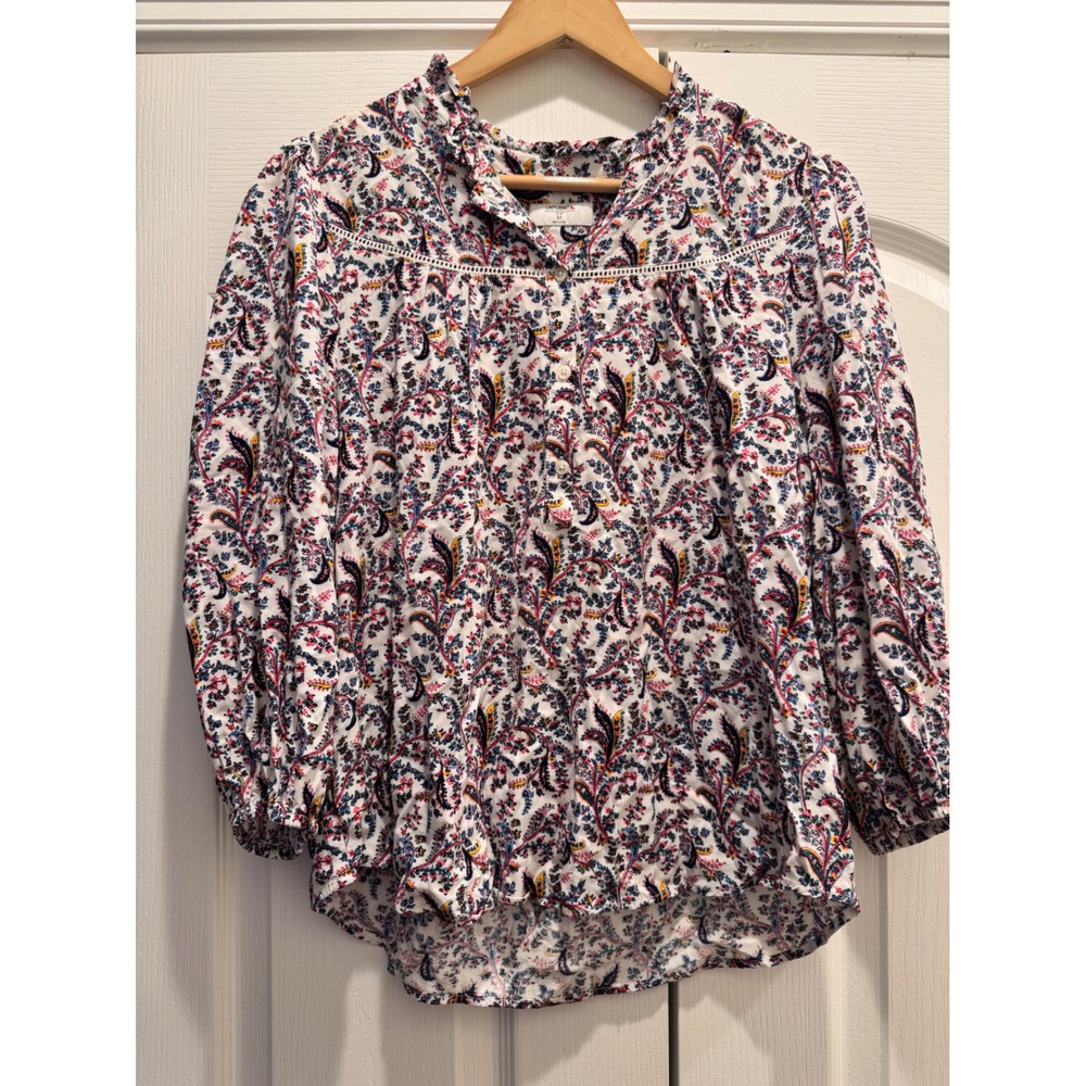 UNTUCKit Annika Paisley Floral Blouse White Blue Red Ruffle Lace Trim Womens M